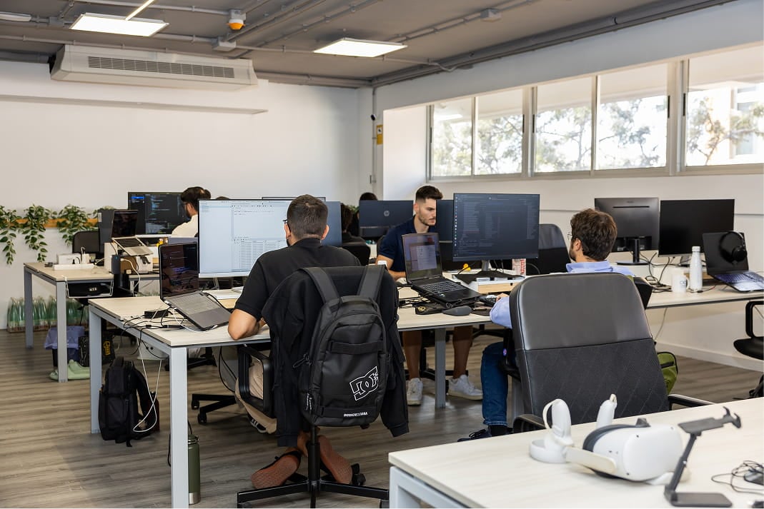 Lasting Dynamics Gallery 8