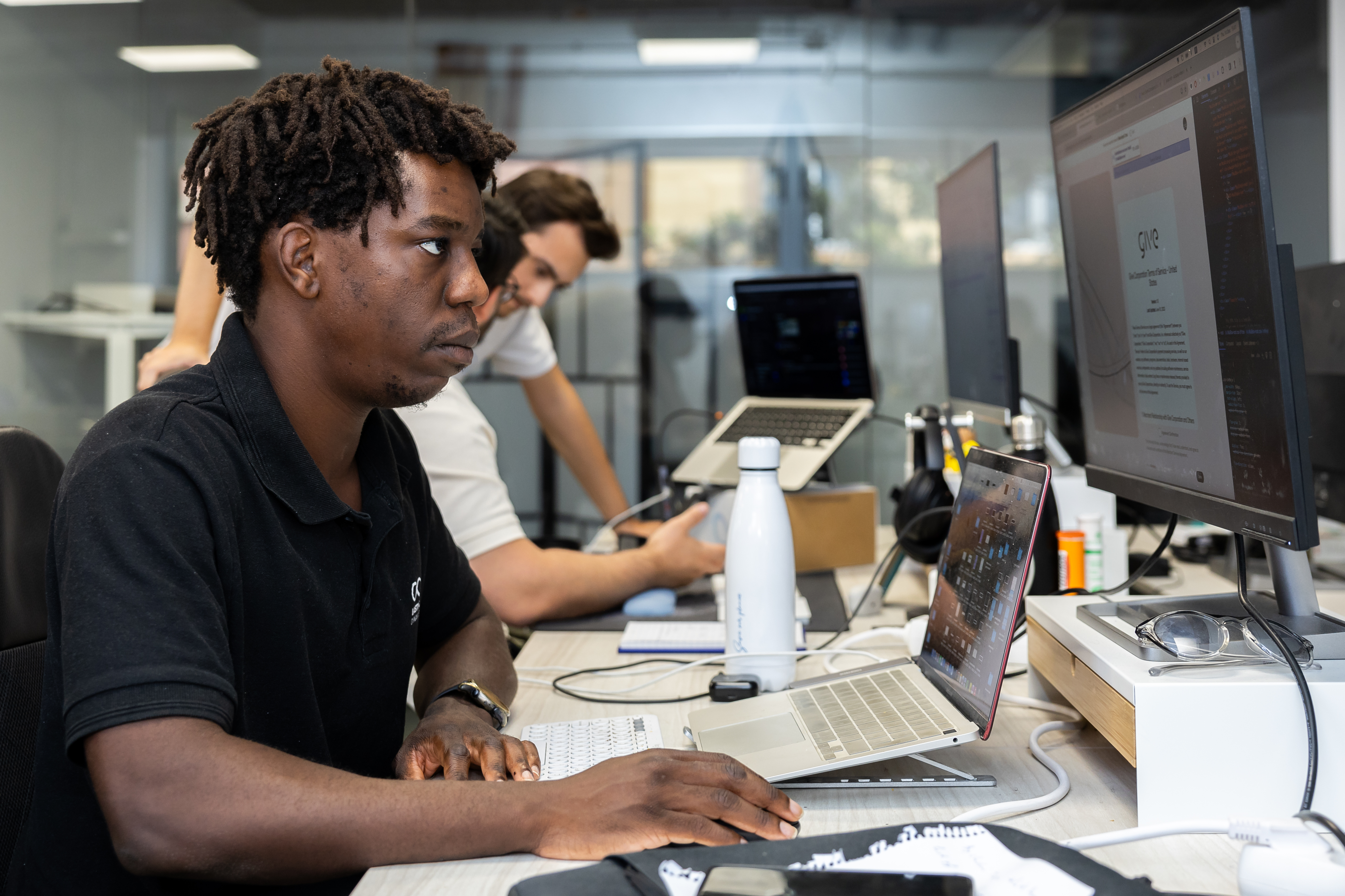 Self-Guided Tours & Their Interesting Future in 2026 4 Working Thomas